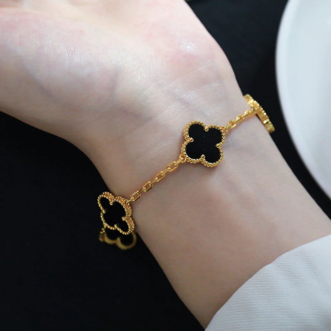 [Super CiCi ] CLOVER 5-MOTIV ONYX ARMBAND KOLLEKTION