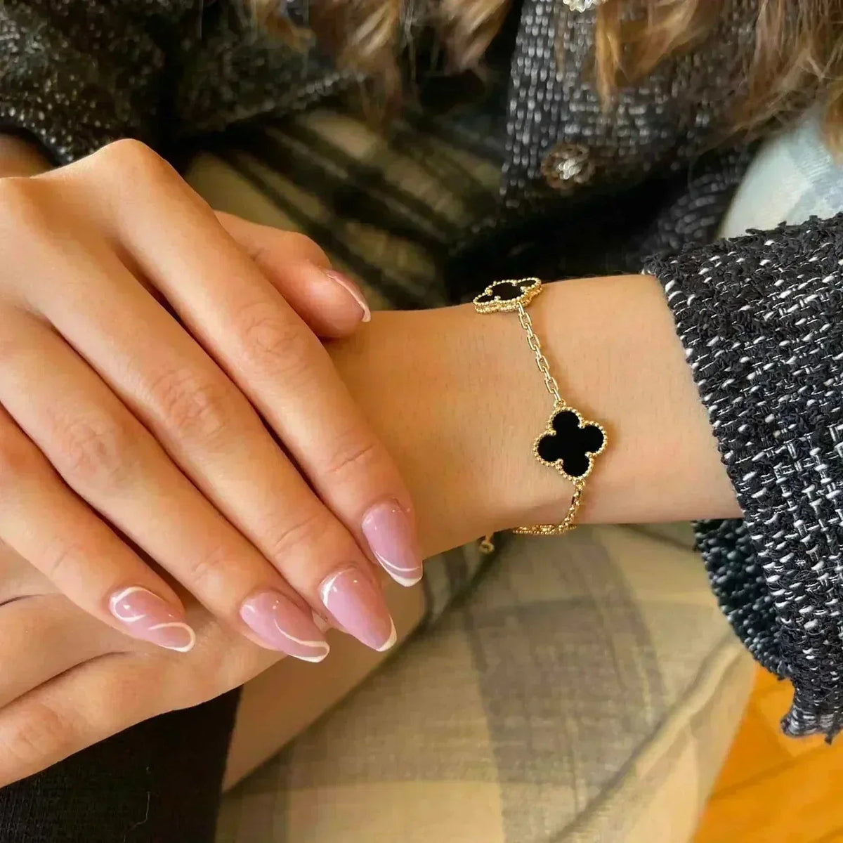[Super CiCi ] CLOVER 5-MOTIV ONYX ARMBAND KOLLEKTION