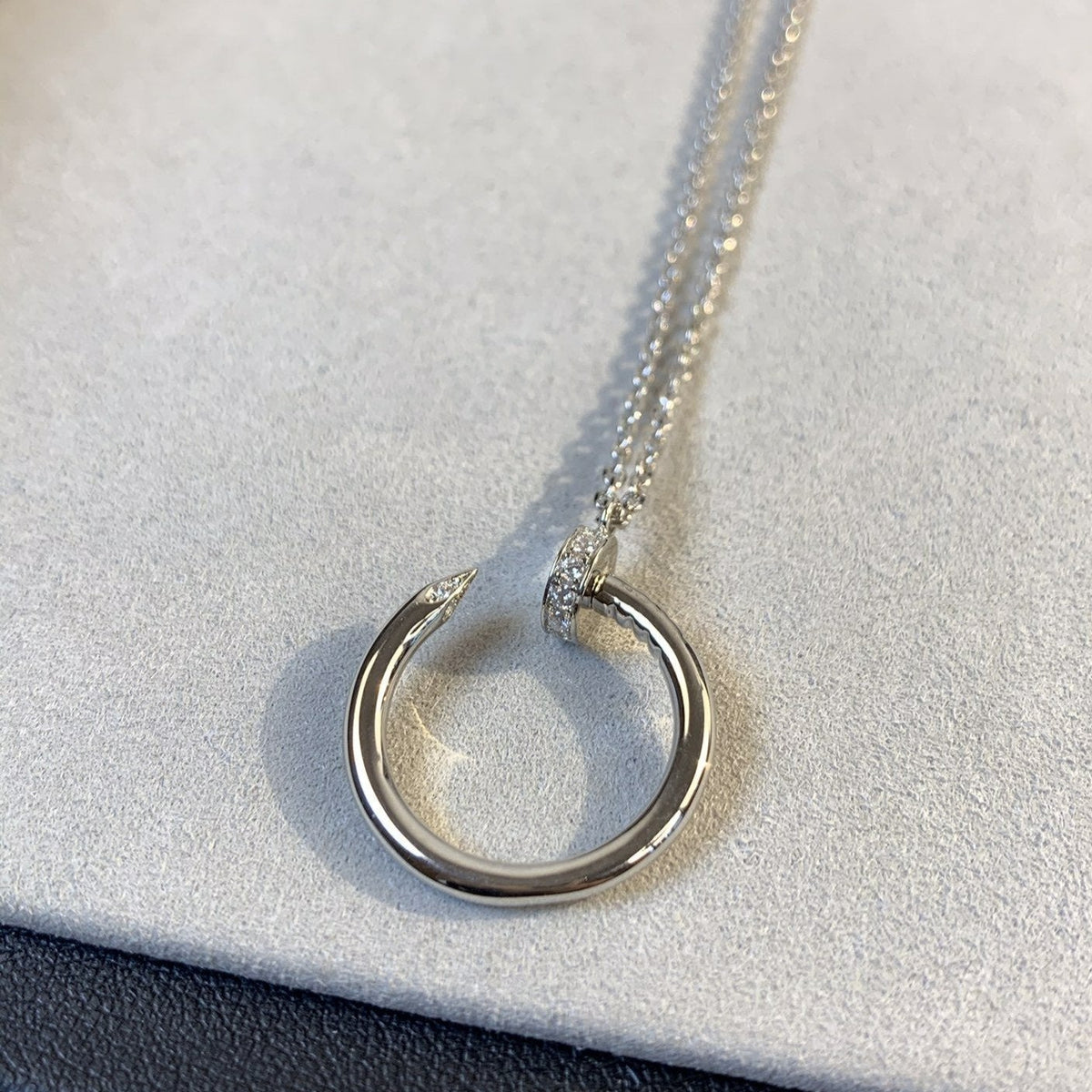 {
  "[Super CiCi ]": "[Super CiCi ]",
  "JUSTE NECKLACE SILVER": "JUSTE HALSKETTE SILBER"
}