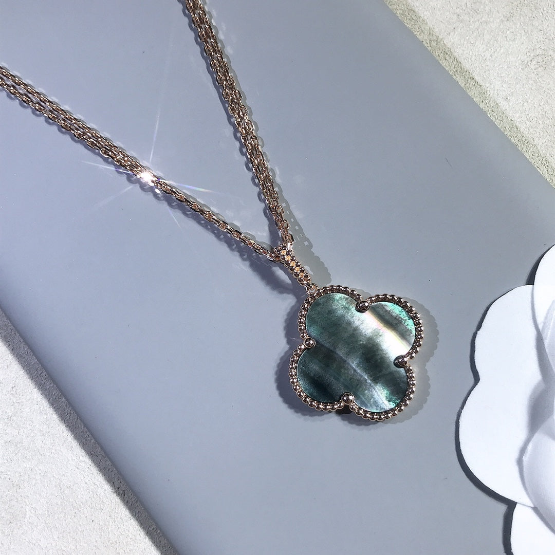 [Super CiCi ]CLOVER 25MM GOLD DUNKLE PERLMUTT GROSSE CLOVER-HALSKETTE