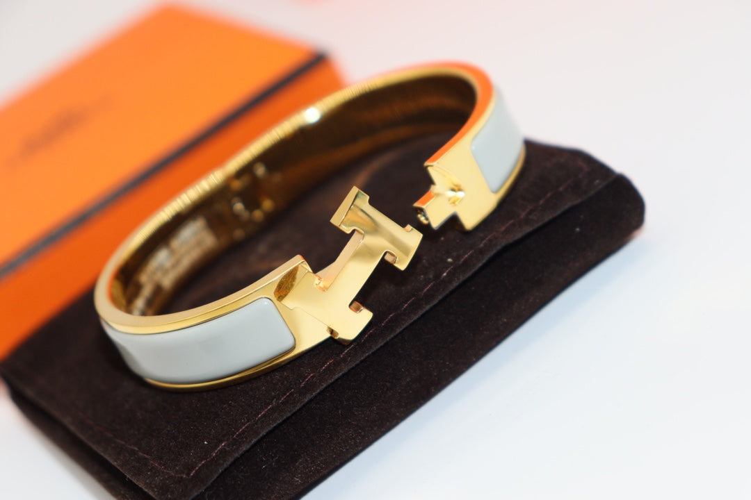 [Super CiCi ]H HELLBLAUES ARMBAND