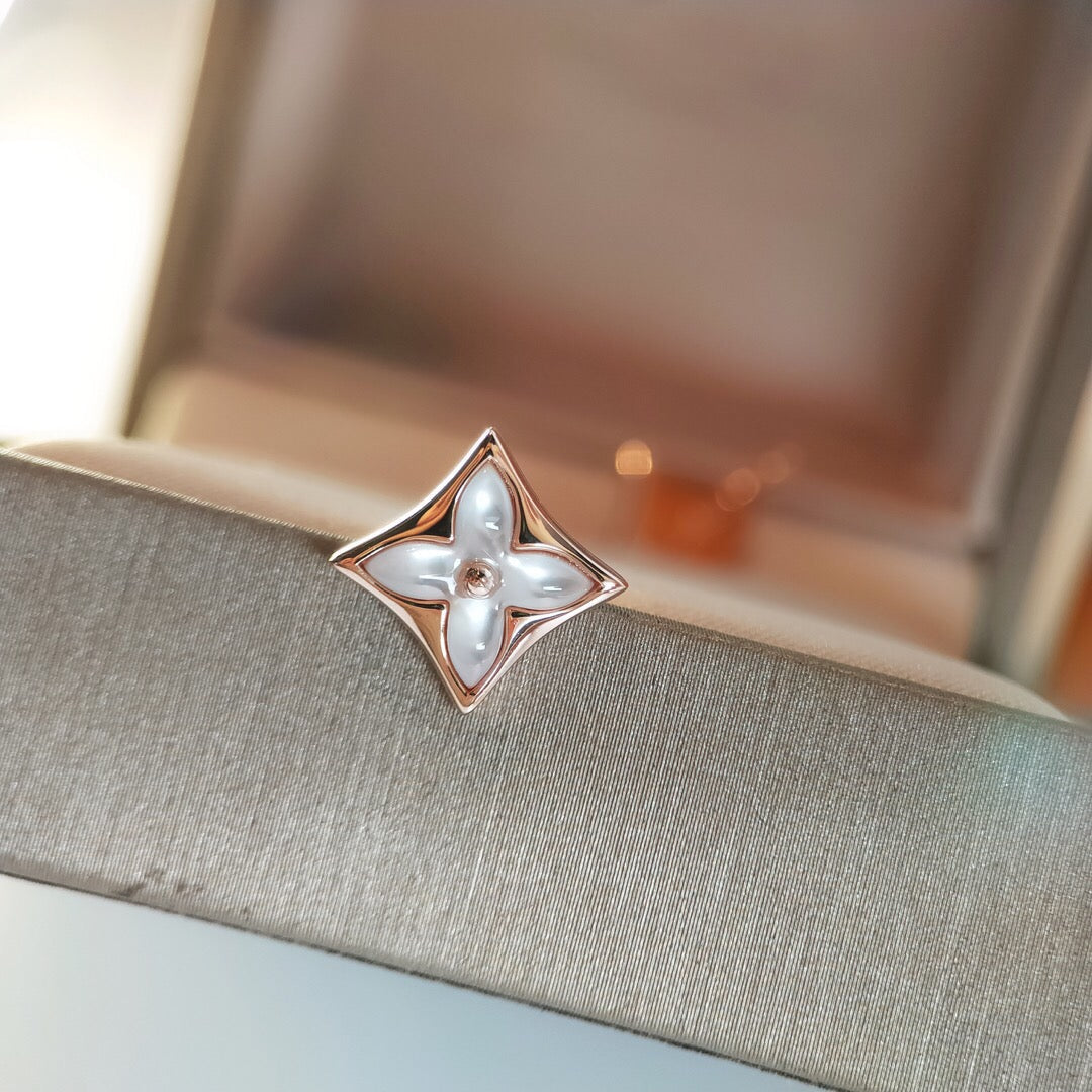 [Super CiCi ]STERN-OHRRINGE PINK GOLD