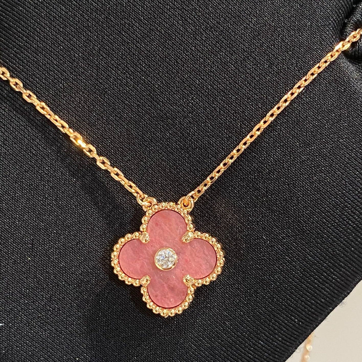 [Super CiCi ]CLOVER 15MM DIAMOND RHODONIT-HALSKETTE