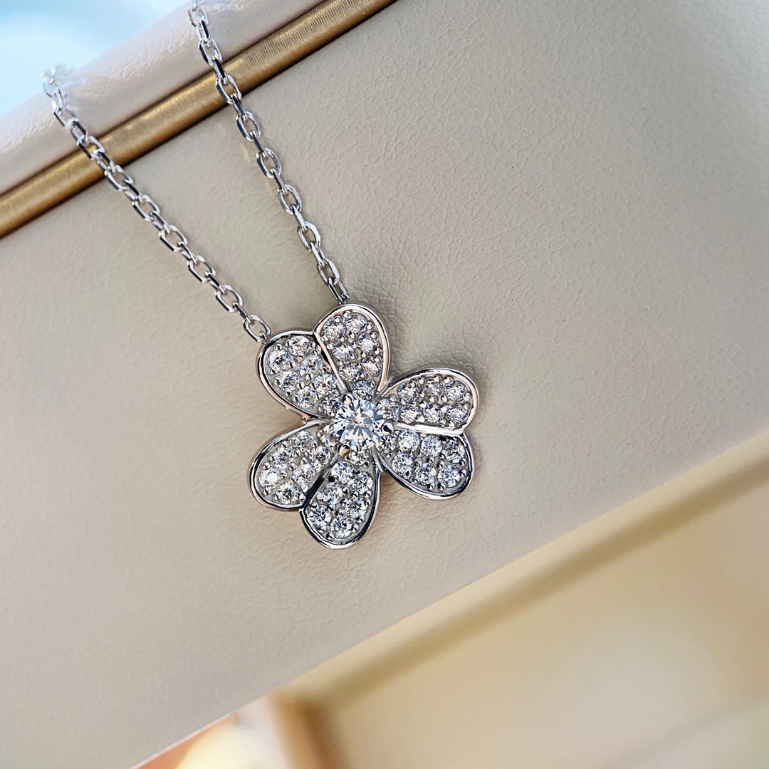 [Super CiCi ]CLOVER DIAMANT-HALSKETTE SILBER