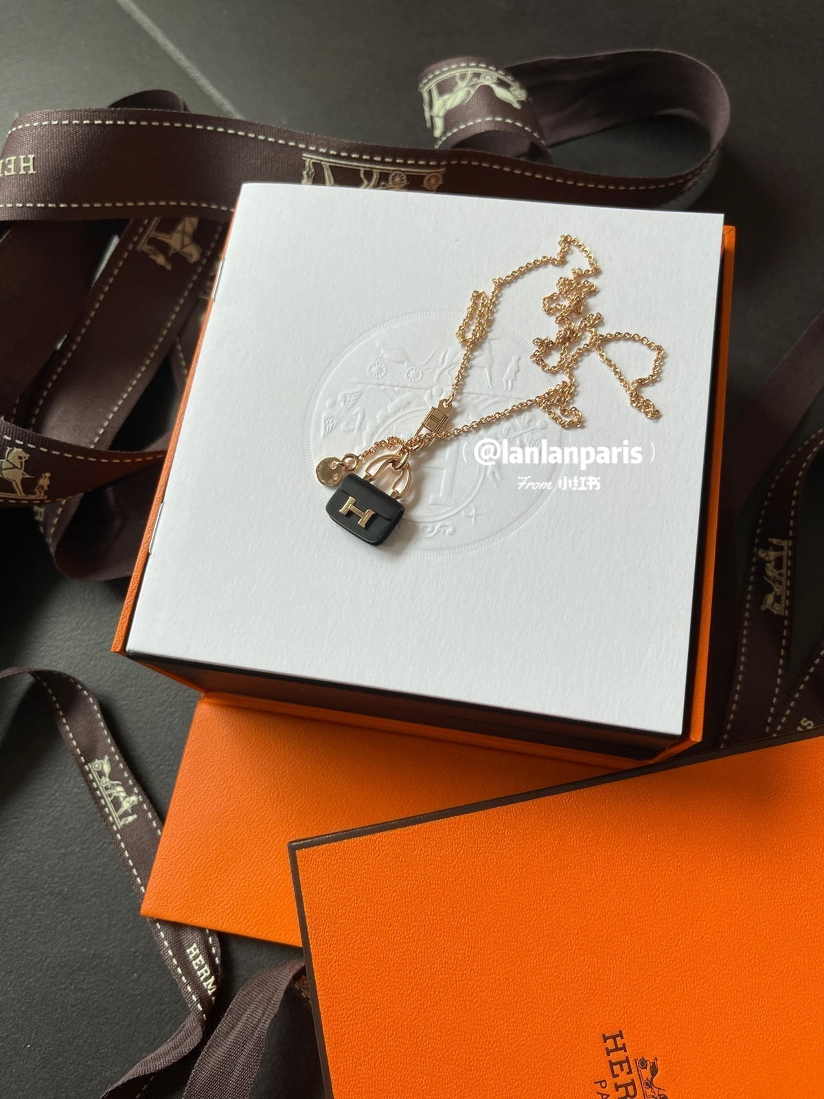 [Super CiCi ]CONSTANCE SCHWARZER ANHÄNGER ROSÉGOLD HALSKETTE
