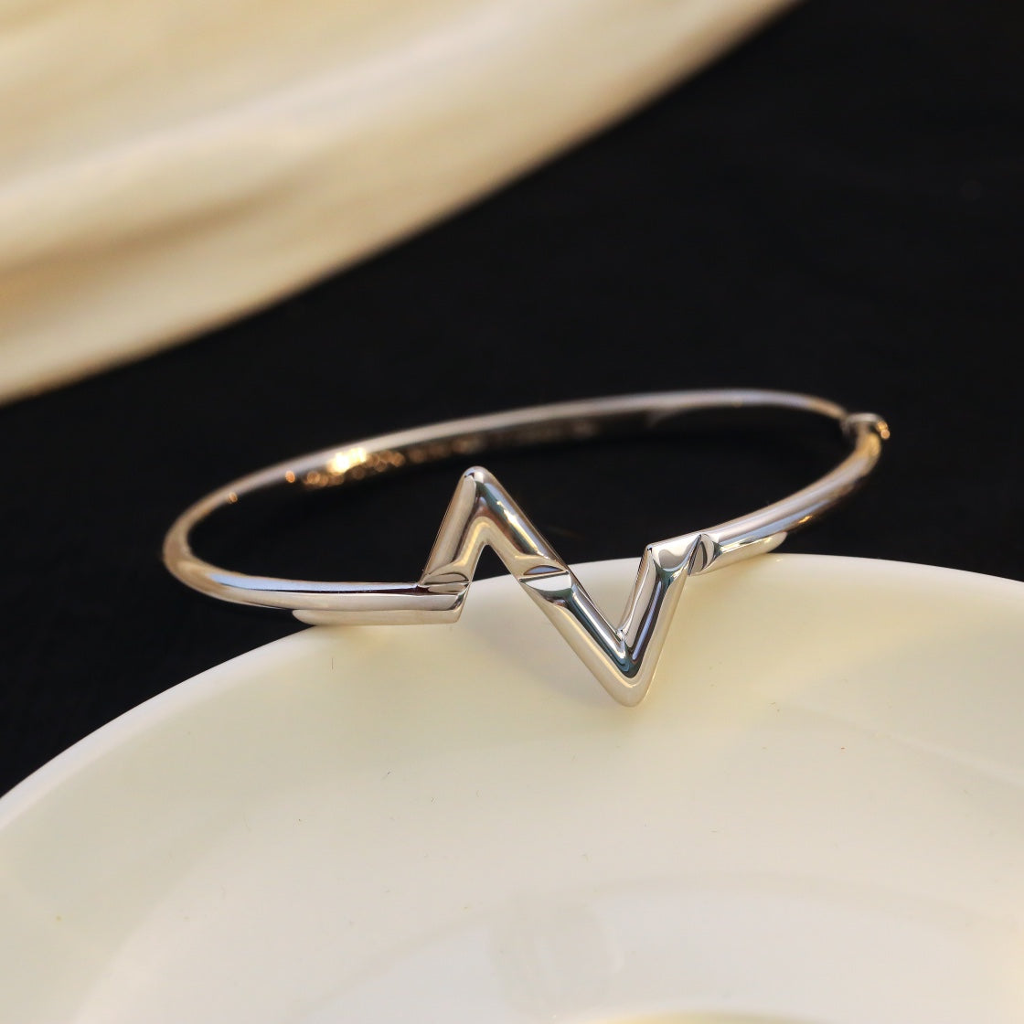 [Super CiCi ]VOLTE UPSIDE DOWN ARMBAND