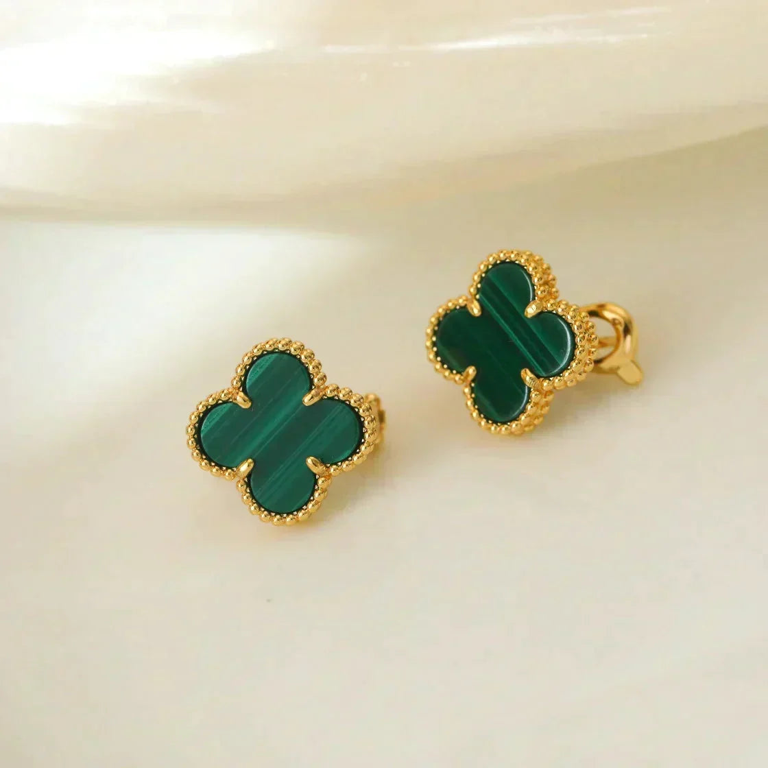 [Super CiCi ]CLOVER MEDIUM 1 MOTIV MALACHIT OHRRINGE