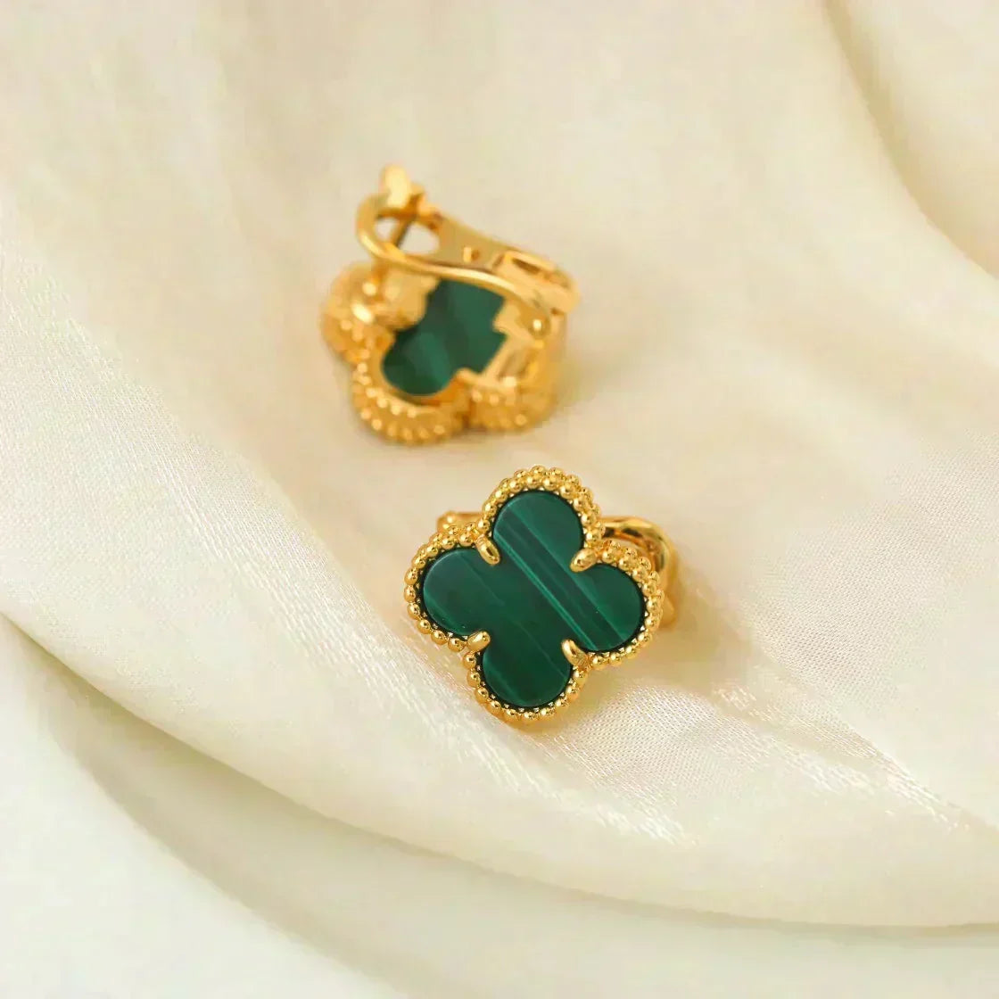 [Super CiCi ]CLOVER MEDIUM 1 MOTIV MALACHIT OHRRINGE