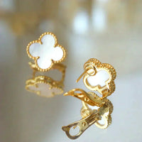 [Bieber Jewelry ]CLOVER MEDIUM 1 MOTIFS  WHITE MOP STUD EARRINGS
