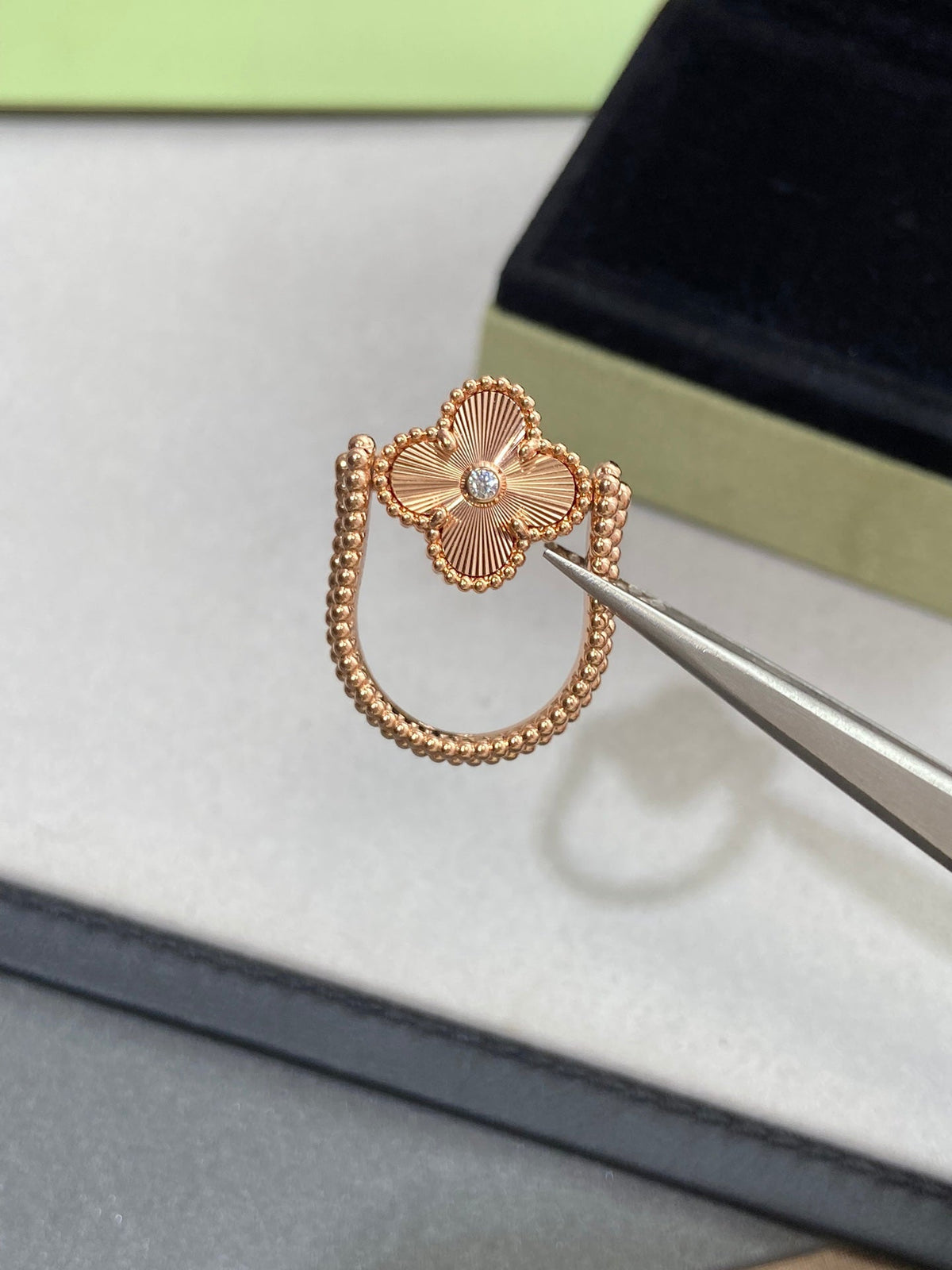 [Super CiCi ]CLOVER RIVERSIBLE PINK GOLD RING