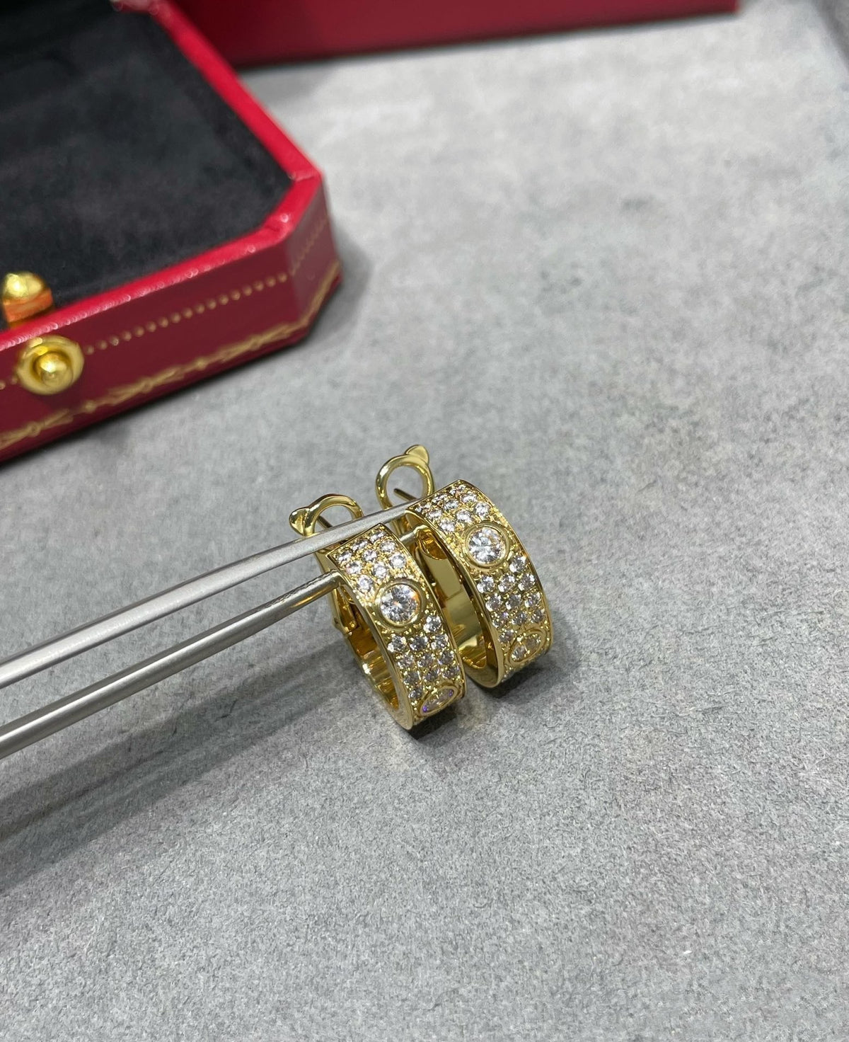[Super CiCi ]5,5 MM DIAMANT-PAVÉ-OHRRINGE