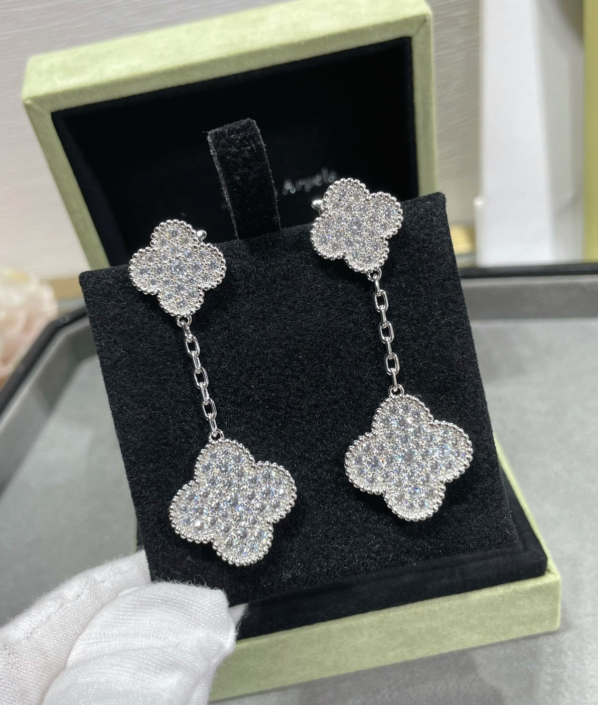 [Super CiCi ]CLOVER 2 MOTIVE DIAMANTBESETZTE SILBEROHRRINGE