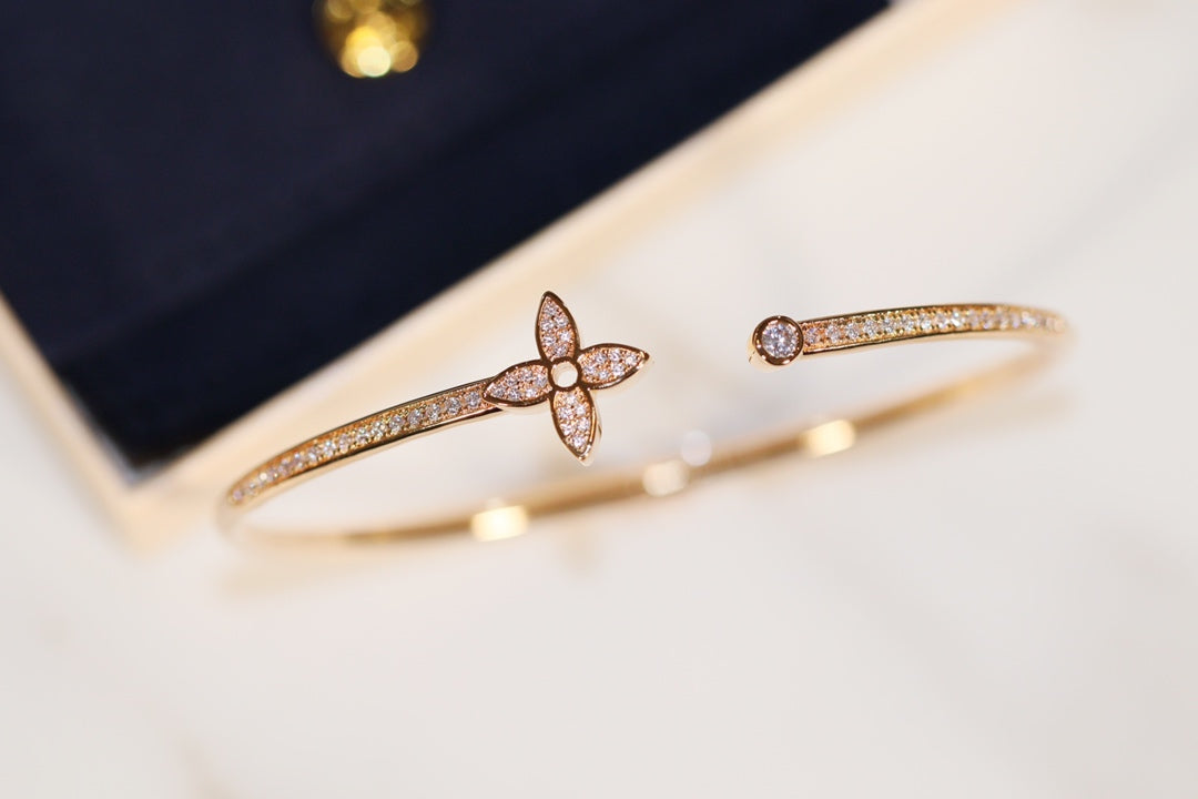 [Super CiCi ]IDYLLE GOLD-ARMBAND OFFEN MIT DIAMANT-PAVÉ