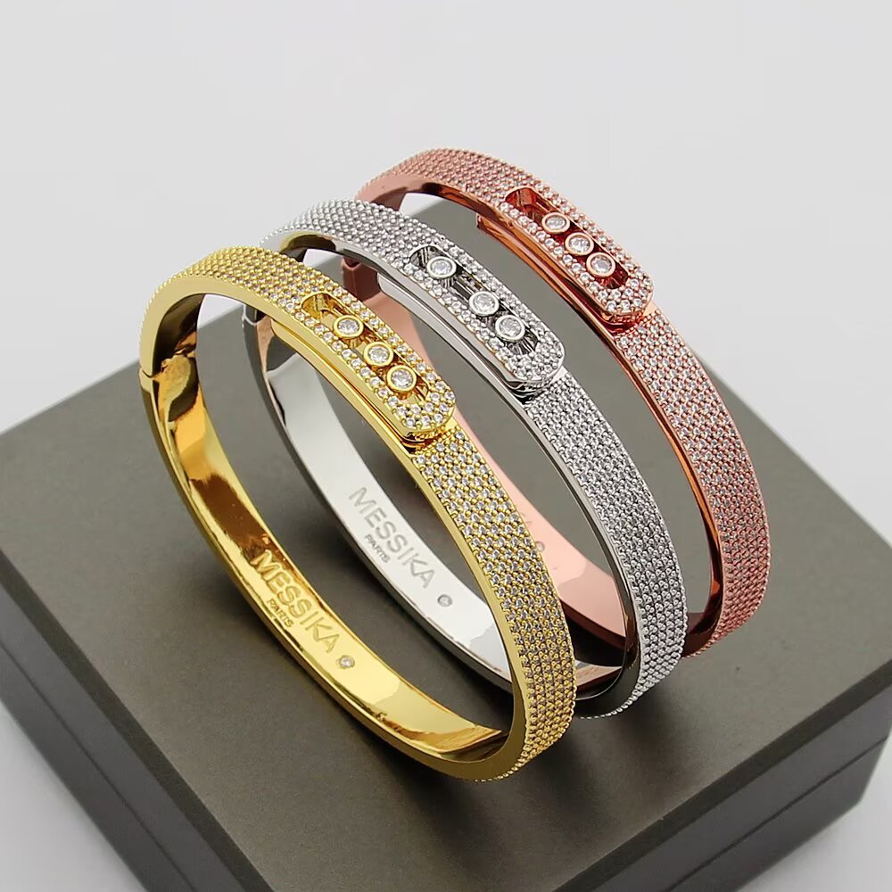 {
  "Super CiCi": "Super CiCi",
  "Move Noa Full Pav¨¦ Diamond Bangle Bracelet": "Move Noa Armreif mit Diamant-Vollpavé"
}