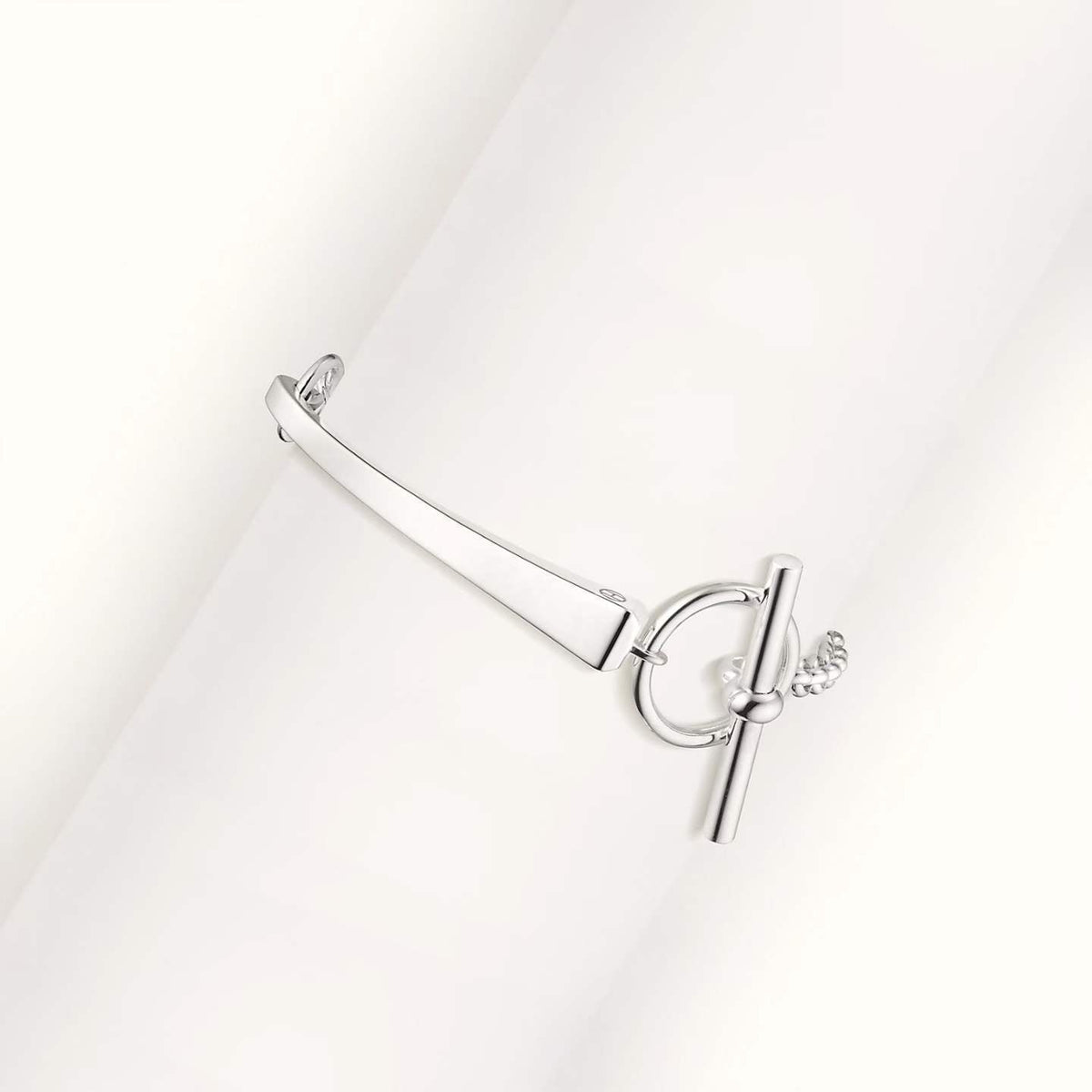 [Super CiCi]CLOU DE FORGE ARMBAND MIT QUADRATISCHEN NIETEN