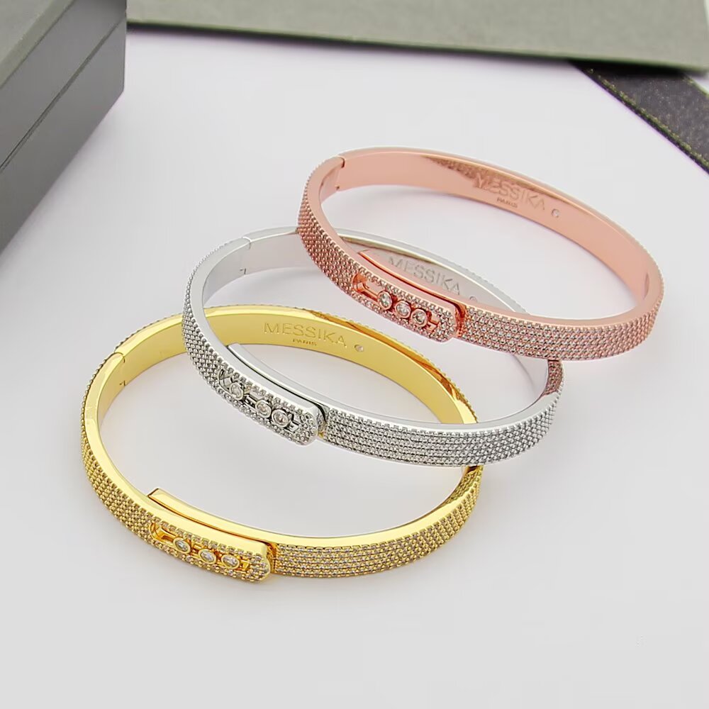 {
  "Super CiCi": "Super CiCi",
  "Move Noa Full Pav¨¦ Diamond Bangle Bracelet": "Move Noa Armreif mit Diamant-Vollpavé"
}