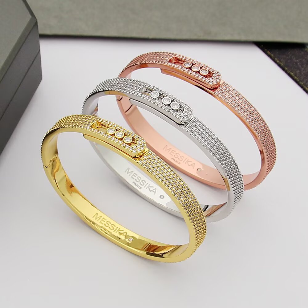 {
  "Super CiCi": "Super CiCi",
  "Move Noa Full Pav¨¦ Diamond Bangle Bracelet": "Move Noa Armreif mit Diamant-Vollpavé"
}