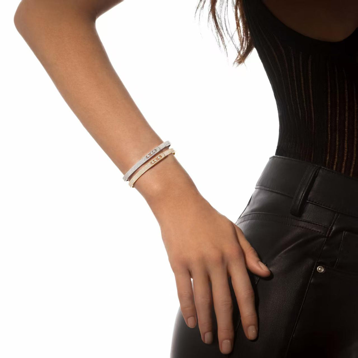 {
  "Super CiCi": "Super CiCi",
  "Move Noa Full Pav¨¦ Diamond Bangle Bracelet": "Move Noa Armreif mit Diamant-Vollpavé"
}