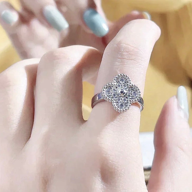 [Super CiCi ]CLOVER DIAMANT-RING