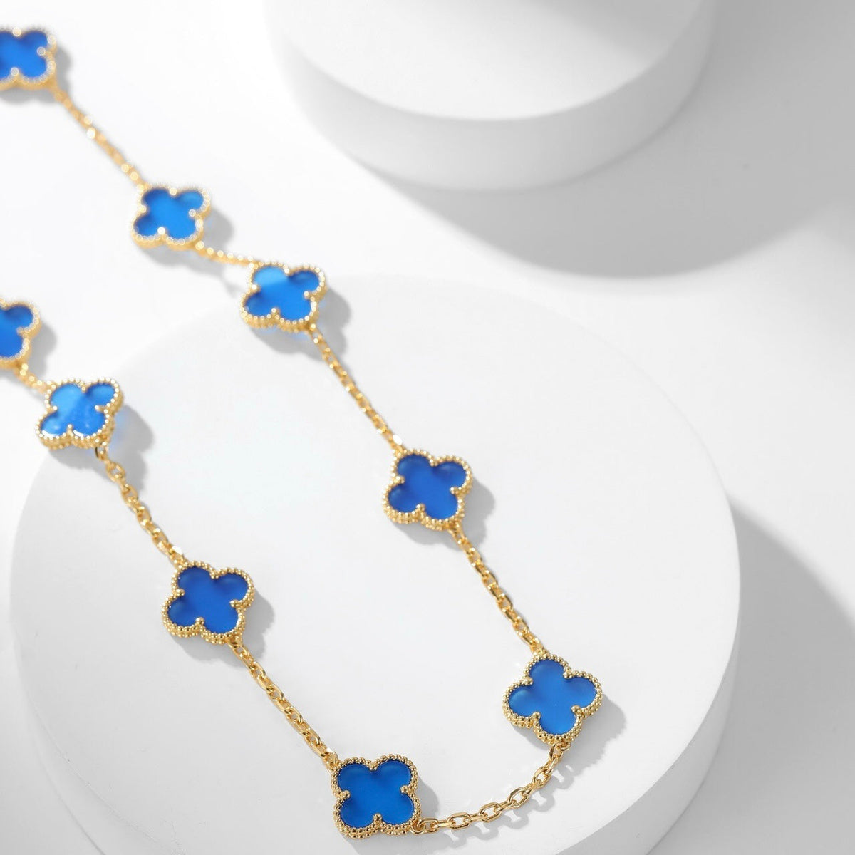 [Super CiCi ]CLOVER HALSKETTE MIT 10 MOTIVEN UND BLAUEM ACHAT