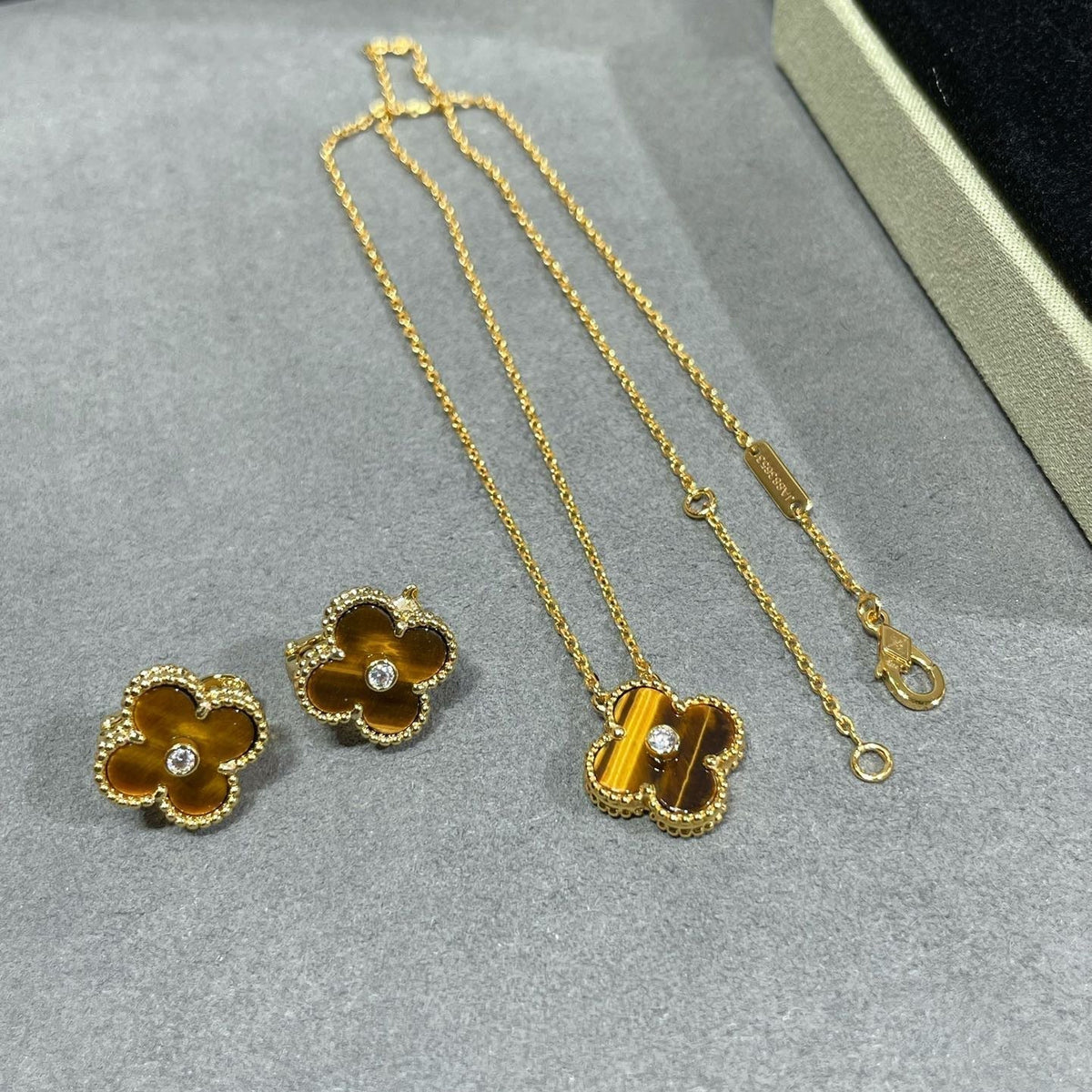 [Super CiCi ]CLOVER 15MM HALSSETTE AUS DIAMANT UND GELBEM TIGERAUGE-ACHAT