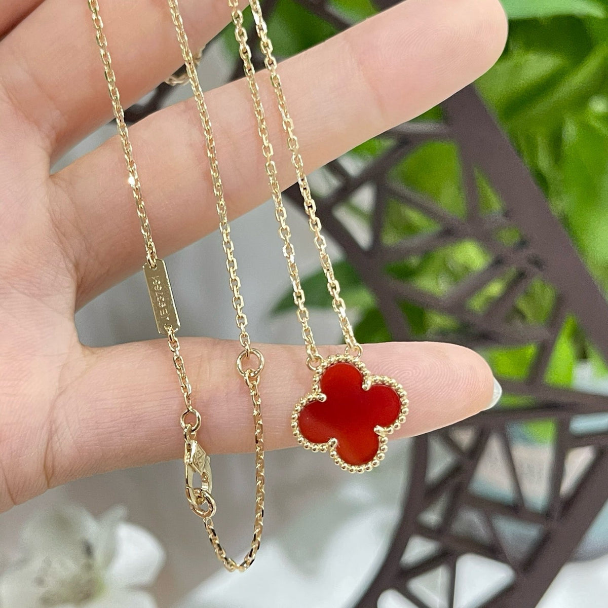 [Super CiCi ]CLOVER 15MM KARNELIAN EINZELBLUMEN-HALSKETTE