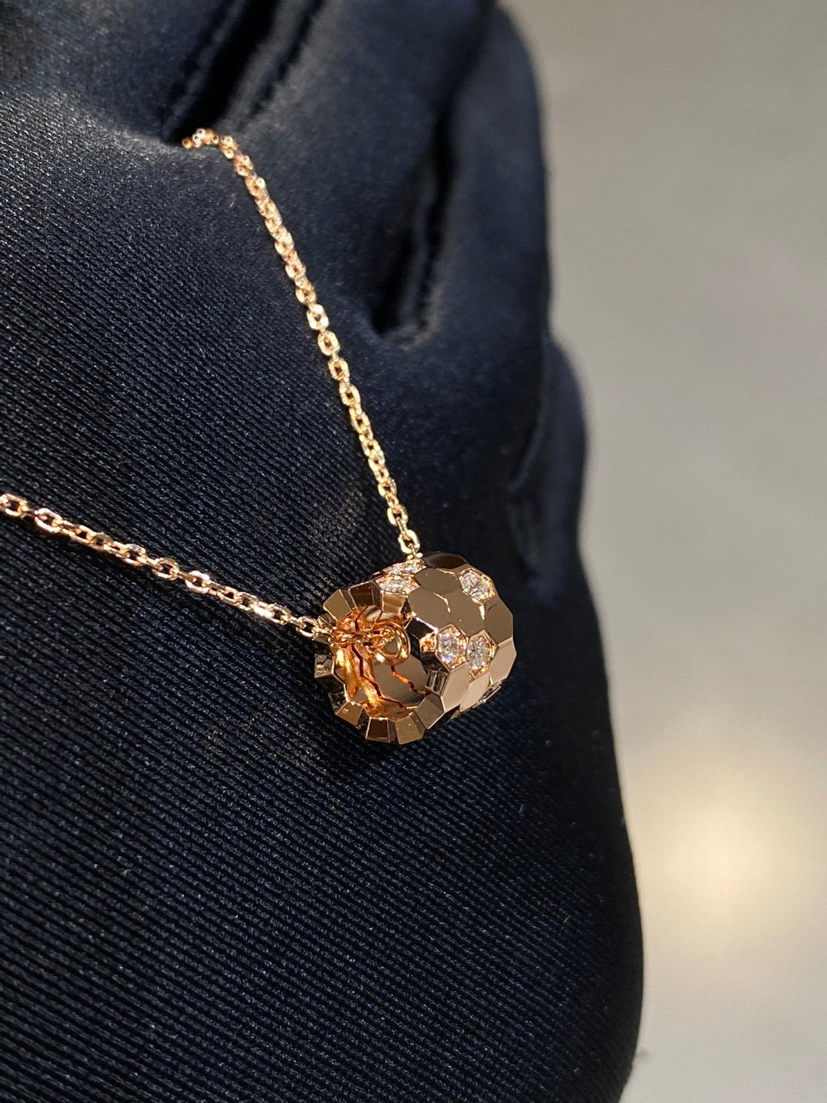 [Super CiCi ]BEE LOVE DIAMANT-HALSKETTE