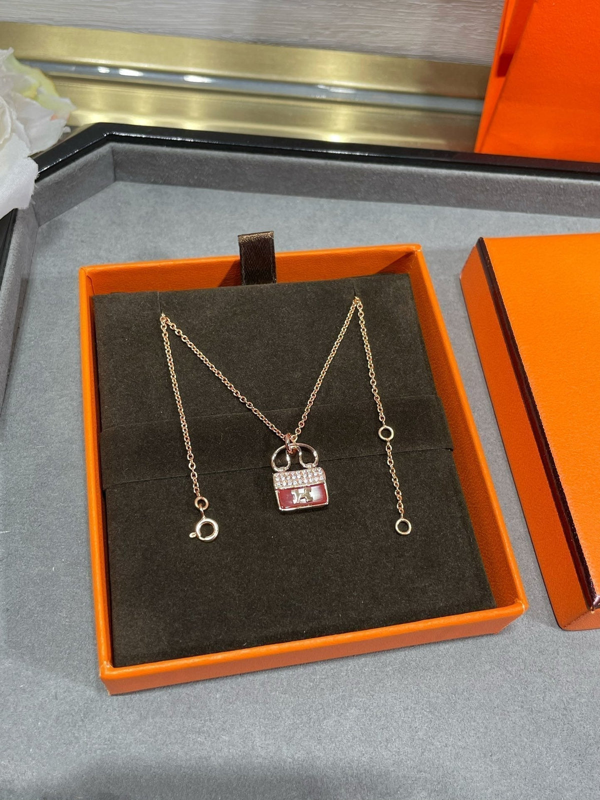 {
  "Super CiCi ": "Super CiCi ",
  "H CIRCE MOISSANITE PENDANT NECKLACE GOLD": "H CIRCE MOISSANIT-ANHÄNGER-HALSKETTE GOLD"
}