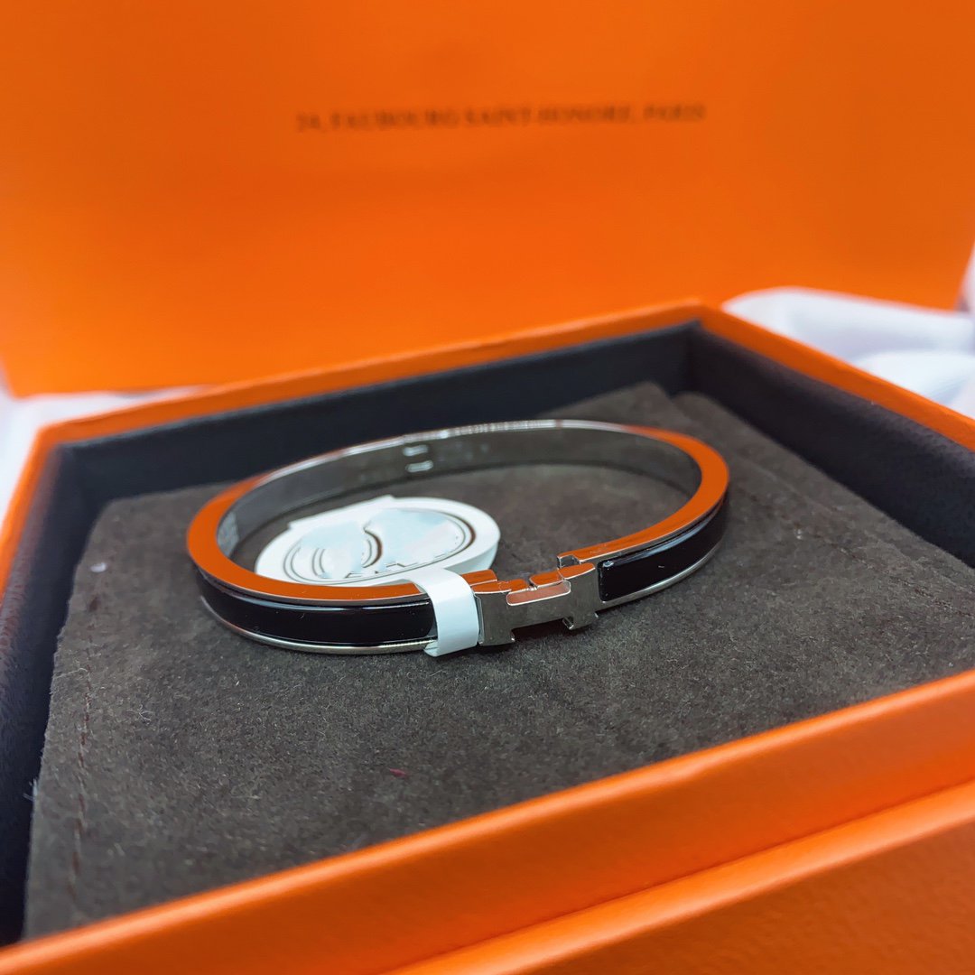 [Super CiCi ]KLASSISCHES HM CLIC 8MM EMAILLE-ARMBAND SCHWARZ