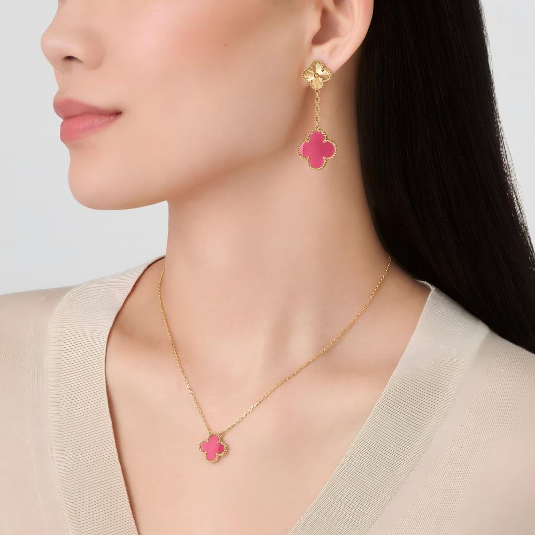 [Super CiCi]NEW CLOVER 2 MOTIF PINK ENAMEL EARRINGS
