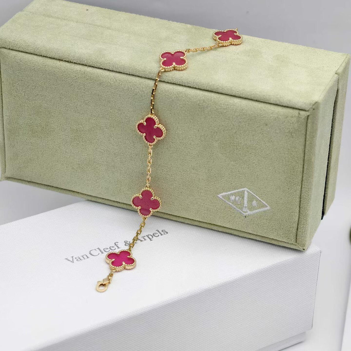 [Super CiCi]NEW CLOVER 5 MOTIFS PINK ENAMEL BRACELET