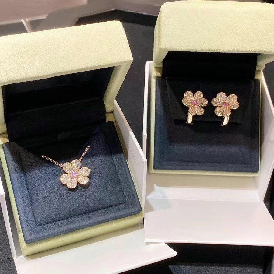 [Super CiCi ]FRIVOLE BLUMEN-OHRRINGE AUS ROSÉGOLD MIT DIAMANTEN